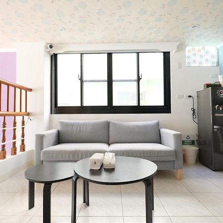 Wow Haha Foodie House Tainan Esterno foto