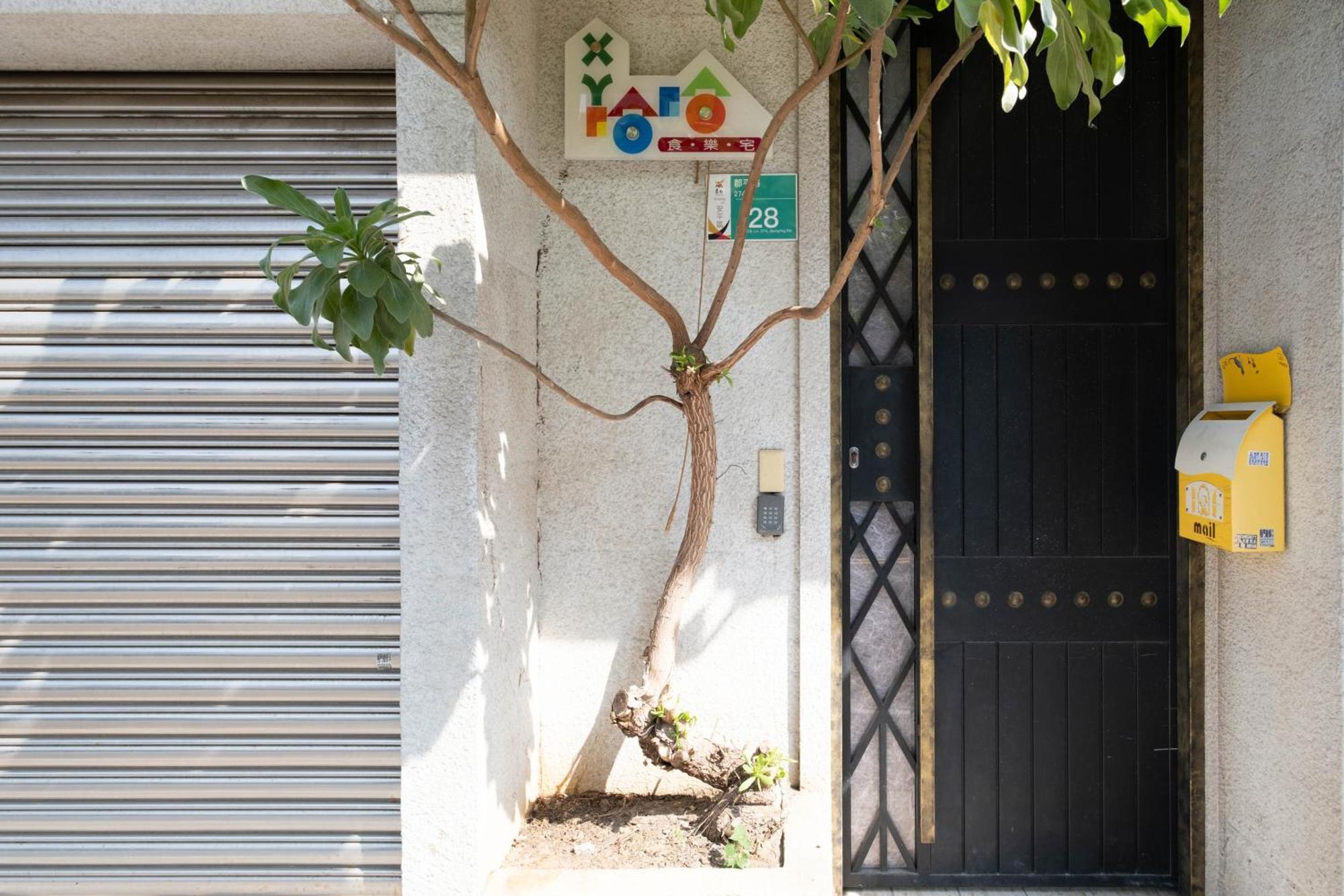 Wow Haha Foodie House Tainan Esterno foto