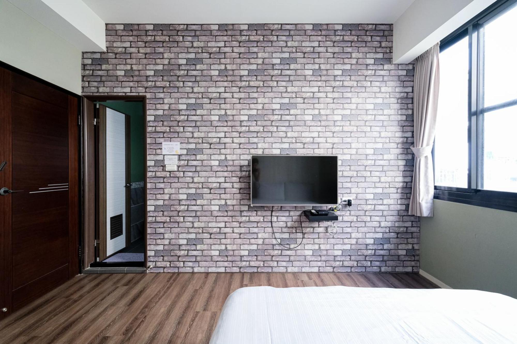 Wow Haha Foodie House Tainan Esterno foto